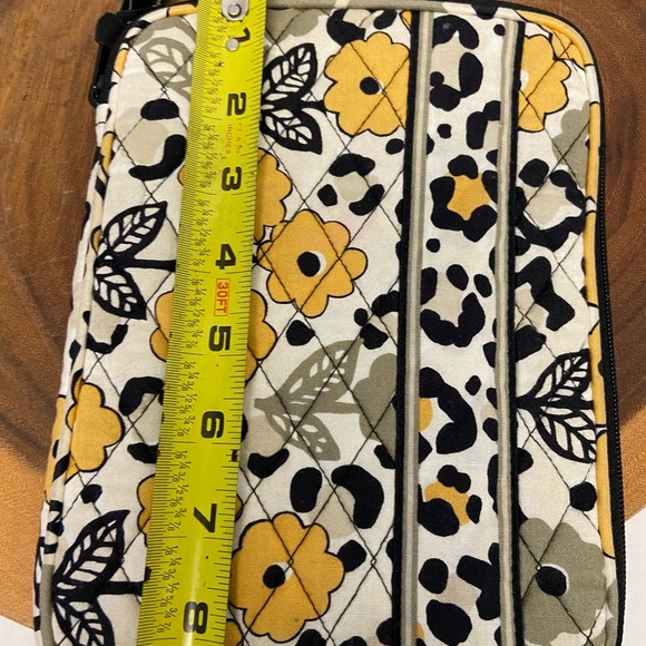 Vera Bradley Floral & Cheetah Print Quilted IPad or Tablet Case - Picture 10 of 11